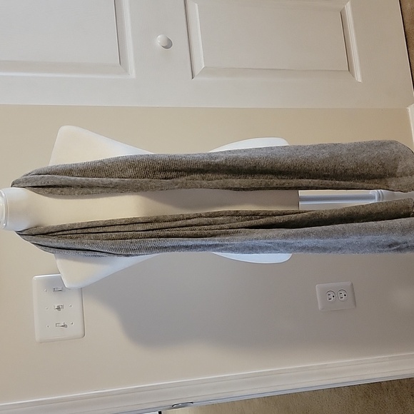 BP Studio Gray Knit Scarf - Picture 3 of 4